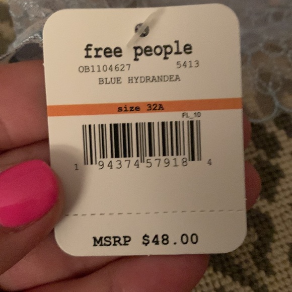 FREE PEOPLE LUCIA LACE UNDERWIRE BRA PRETTY BLUE HYDRANGEA COLOR LAYERING SZ 32A - Picture 14 of 14